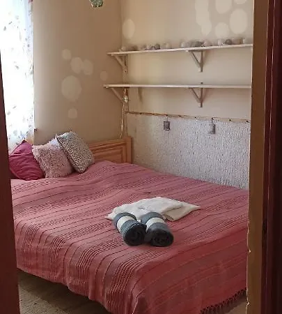 דירה Barackvirag Apartmanhaz *