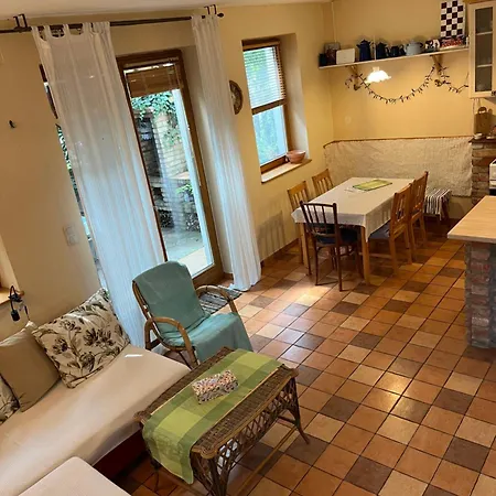 شقة Barackvirag Apartmanhaz فونيارتْسفاشغ