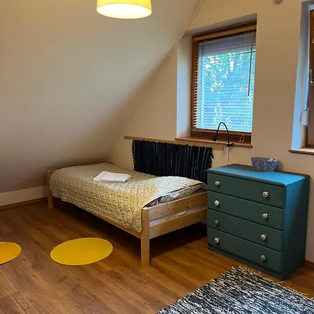 Barackvirag Apartmanhaz *