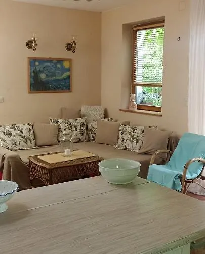 Barackvirag Apartmanhaz Vonyarcvashegy