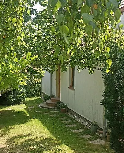 Barackvirág Apartman *